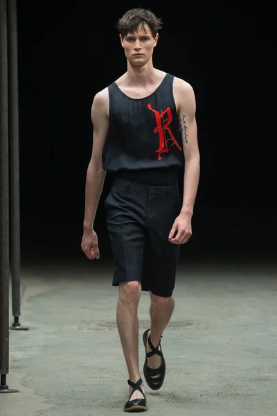 Look 20
